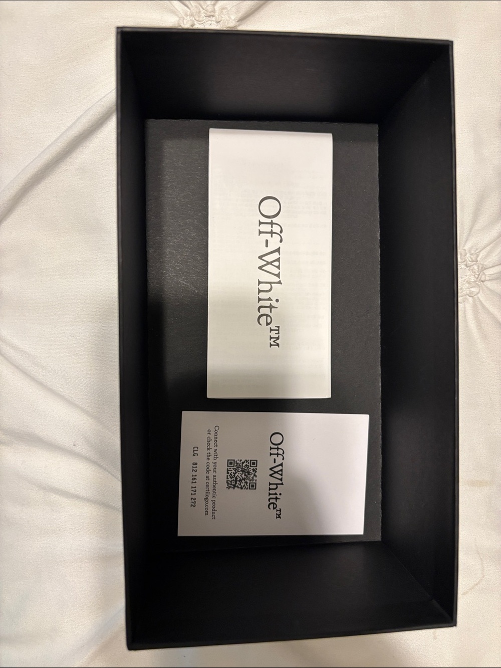 Off-White Black Box with White Off-White Branding - Picture 3 of 7